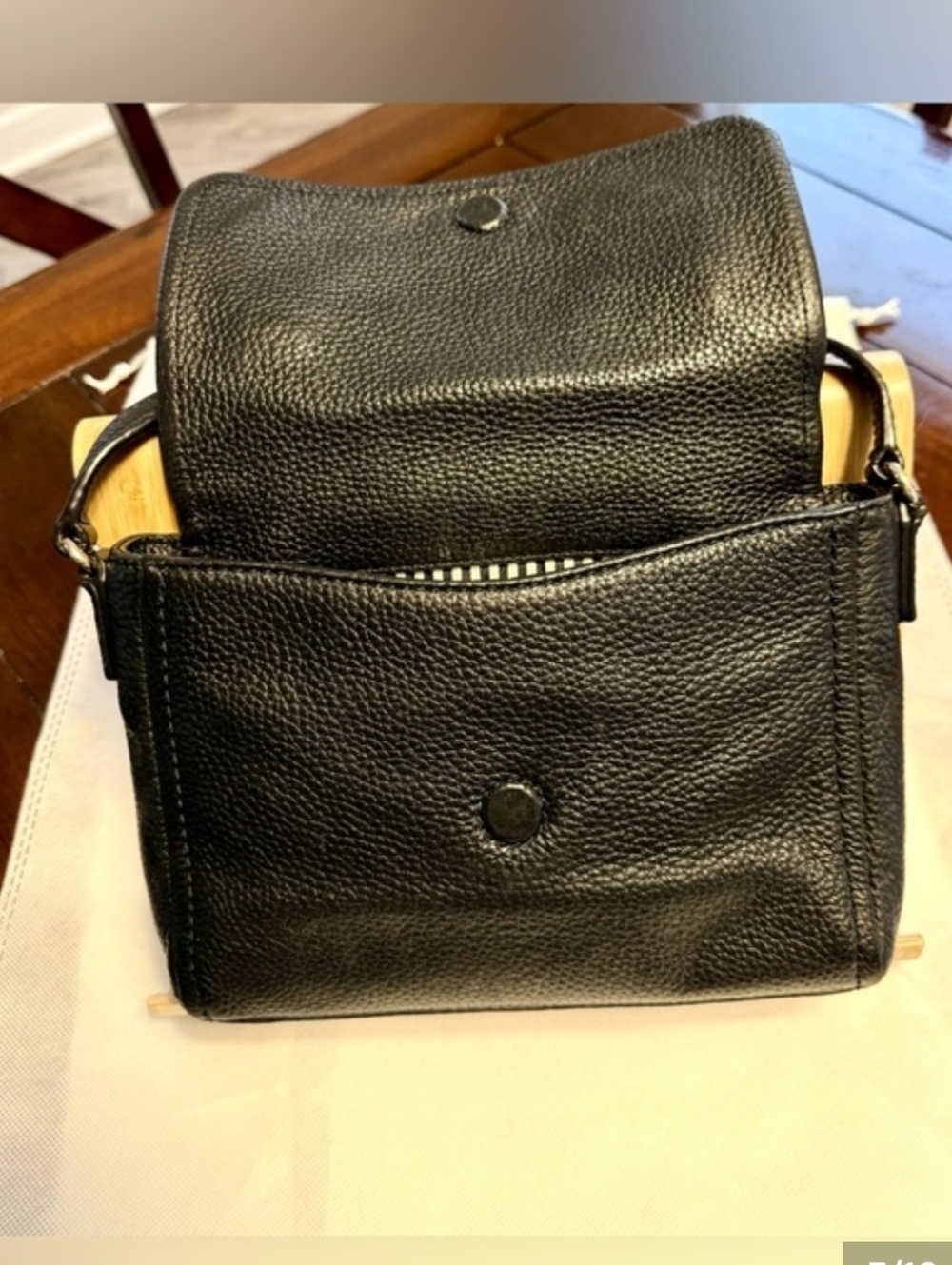 Kate Spade Pebbled Leather Crossbody -Black - Picture 6 of 9